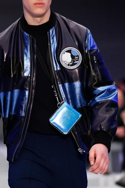 Look 62